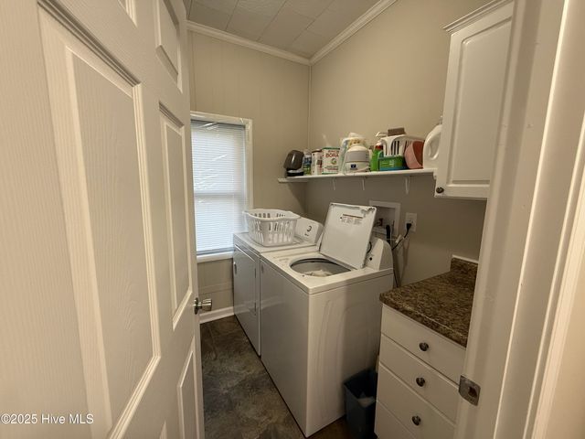 307 E Irwin Street, Pinetops, NC 27864