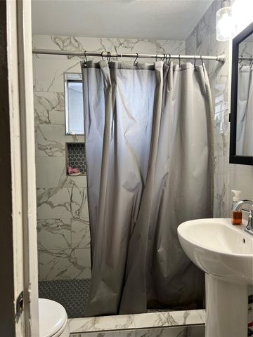 12438 Dorwayne Court, Houston, TX 77015