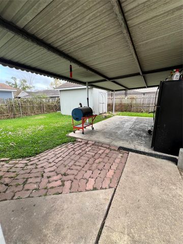 12438 Dorwayne Court, Houston, TX 77015