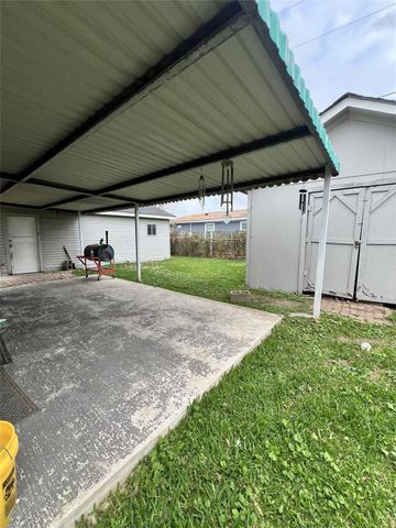 12438 Dorwayne Court, Houston, TX 77015