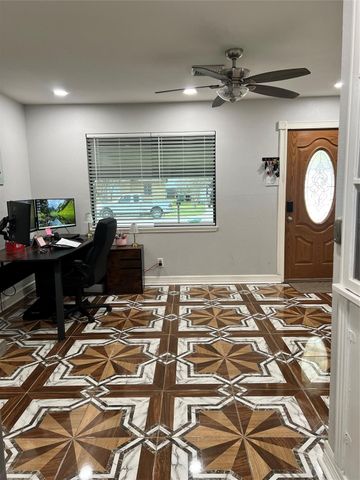 12438 Dorwayne Court, Houston, TX 77015