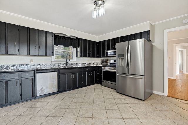 111 Roosevelt Rd, Mcminnville, TN 37110