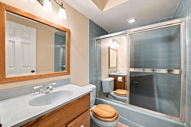 24447 W Cannock Chase, Joliet, IL 60404