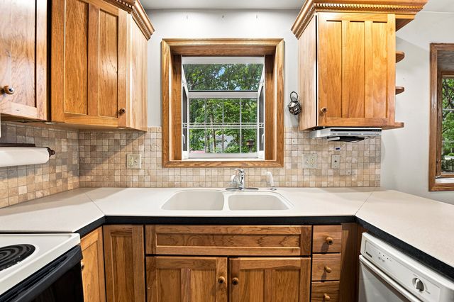 24447 W Cannock Chase, Joliet, IL 60404