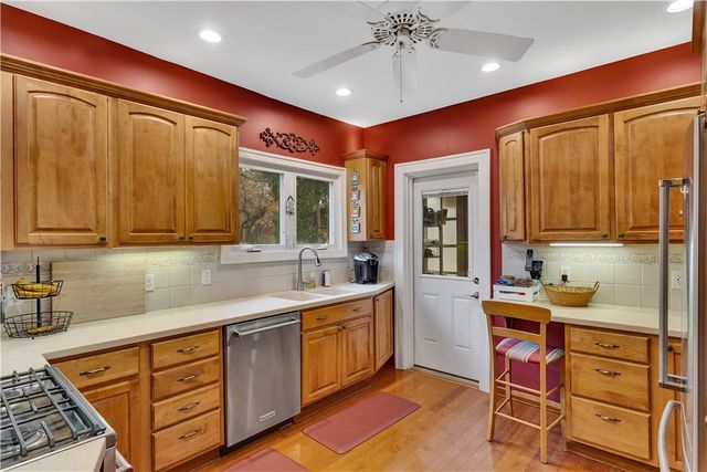 8 Keswick Ave, Bellevue, PA 15202