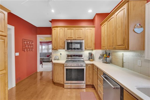 8 Keswick Ave, Bellevue, PA 15202