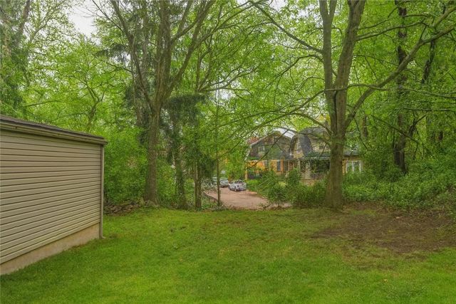 8 Keswick Ave, Bellevue, PA 15202