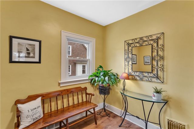 8 Keswick Ave, Bellevue, PA 15202