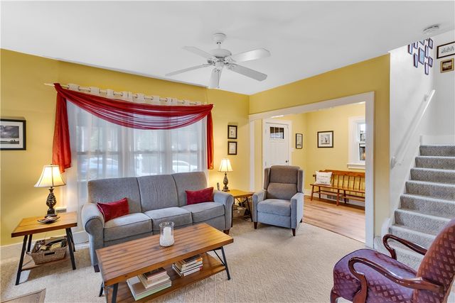 8 Keswick Ave, Bellevue, PA 15202