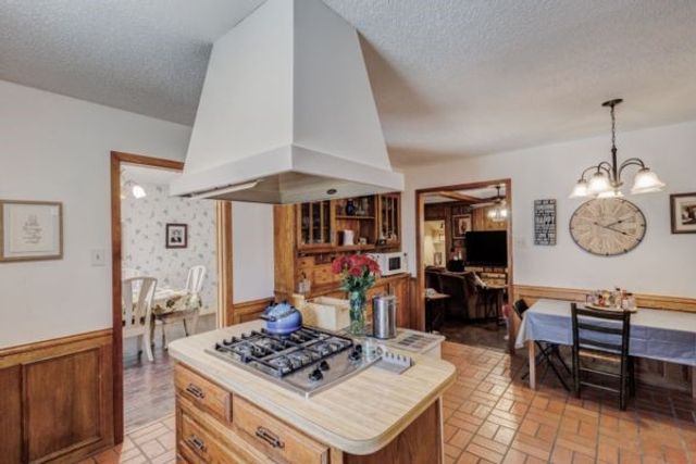 1446 Cardinal Creek Drive, Duncanville, TX 75137