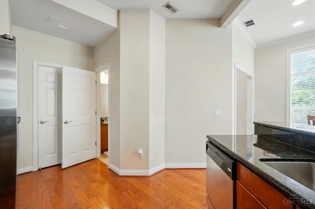 207 Stetson Street, Cincinnati, OH 45219