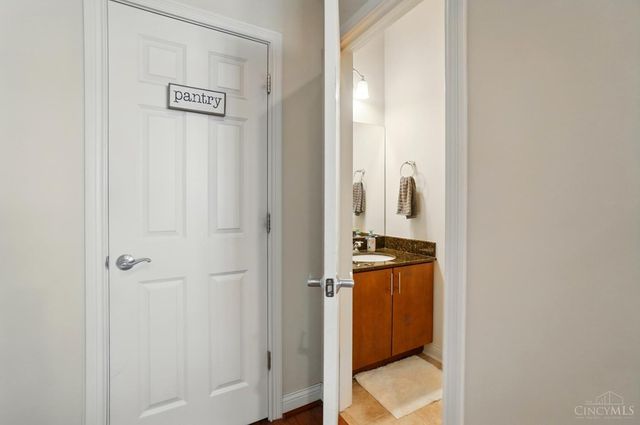 207 Stetson Street, Cincinnati, OH 45219