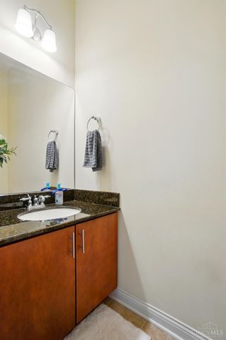 207 Stetson Street, Cincinnati, OH 45219