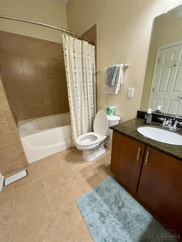 207 Stetson Street, Cincinnati, OH 45219