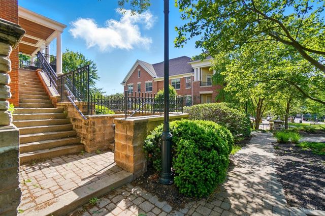 207 Stetson Street, Cincinnati, OH 45219