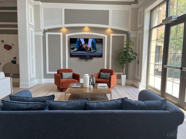 207 Stetson Street, Cincinnati, OH 45219