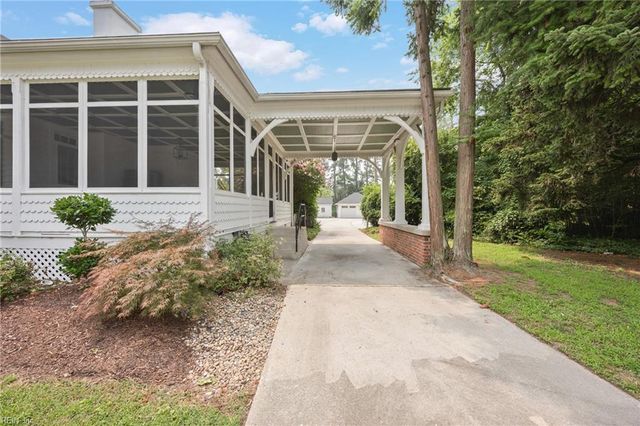 133 Kings HWY, Suffolk, VA 23432