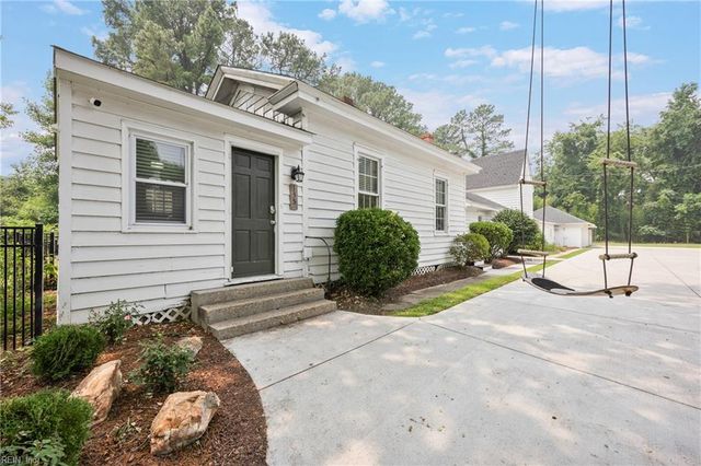 133 Kings HWY, Suffolk, VA 23432
