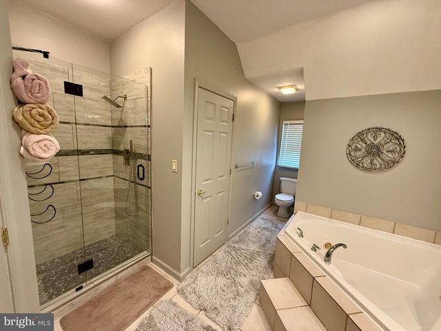 744 WISE AVE, Red Lion, PA 17356