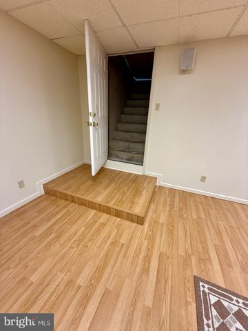 744 WISE AVE, Red Lion, PA 17356