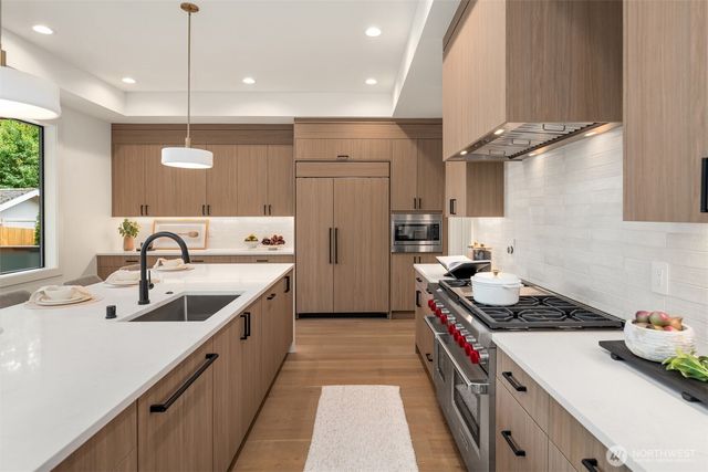 1650 168th Avenue NE, Bellevue, WA 98008