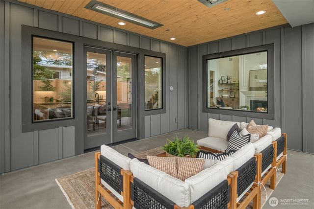 1650 168th Avenue NE, Bellevue, WA 98008