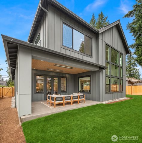1650 168th Avenue NE, Bellevue, WA 98008