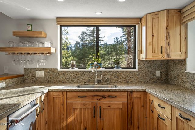 16911 Mt Rose Highway, Reno, NV 89511