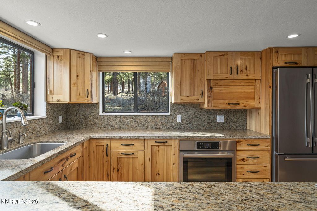 Image 14 of property listing at 16911 Mt Rose Highway, Reno, NV 89511