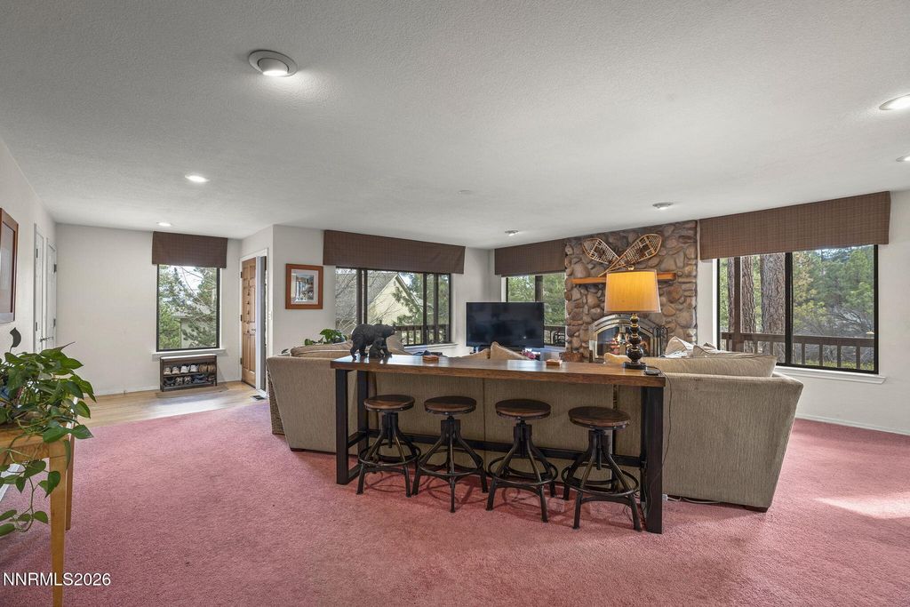 Image 6 of property listing at 16911 Mt Rose Highway, Reno, NV 89511