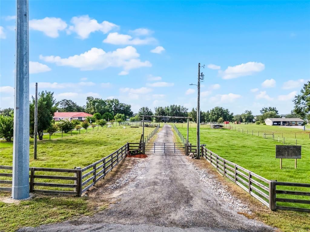 4198 ONDICH ROAD, Apopka, FL 32712