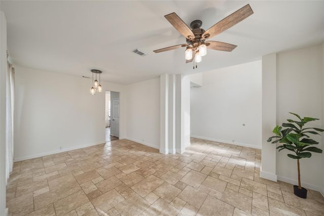 9001 Sundown Drive, Pearland, TX 77584