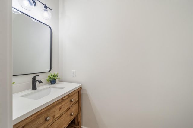 9001 Sundown Drive, Pearland, TX 77584