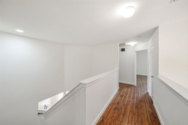 9001 Sundown Drive, Pearland, TX 77584