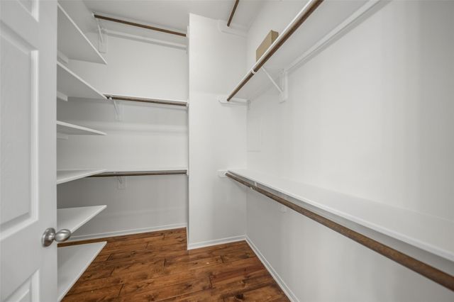 9001 Sundown Drive, Pearland, TX 77584