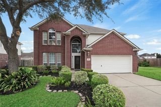 9001 Sundown Drive, Pearland, TX 77584