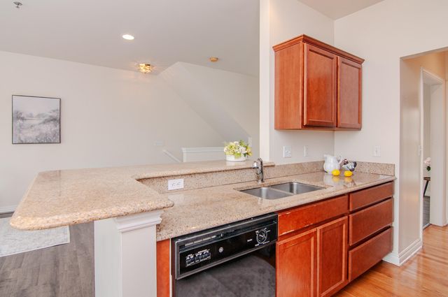 45587 N Stonewood Road, Canton Twp, MI 48187