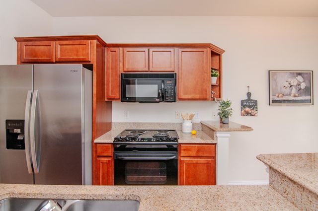 45587 N Stonewood Road, Canton Twp, MI 48187