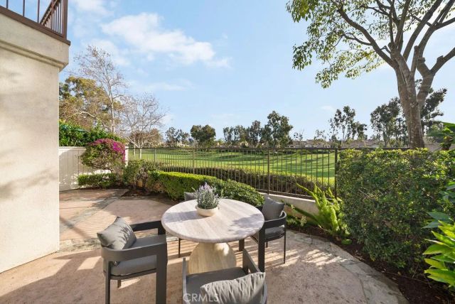 15 Via Floria, Rancho Santa Margarita, CA 92688