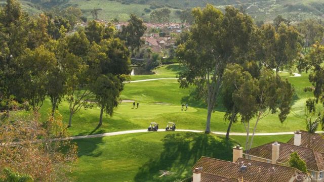 15 Via Floria, Rancho Santa Margarita, CA 92688