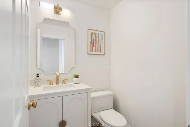 15 Via Floria, Rancho Santa Margarita, CA 92688