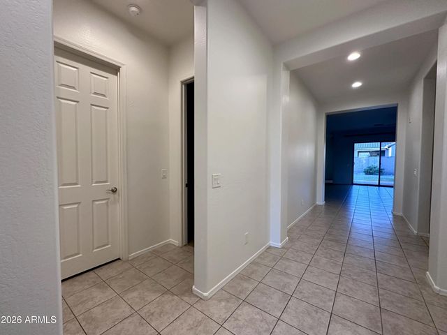 991 E HOLLAND PARK Drive, Gilbert, AZ 85297