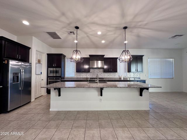991 E HOLLAND PARK Drive, Gilbert, AZ 85297