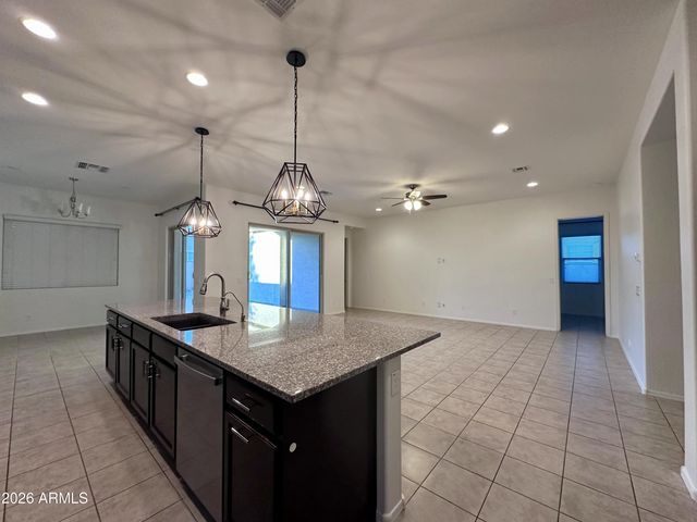 991 E HOLLAND PARK Drive, Gilbert, AZ 85297