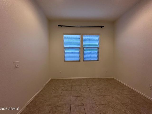 991 E HOLLAND PARK Drive, Gilbert, AZ 85297