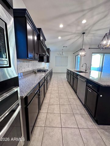 991 E HOLLAND PARK Drive, Gilbert, AZ 85297