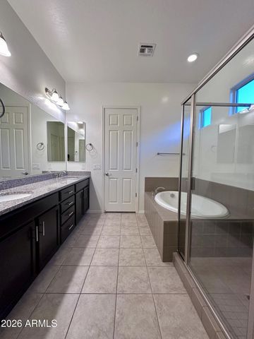 991 E HOLLAND PARK Drive, Gilbert, AZ 85297