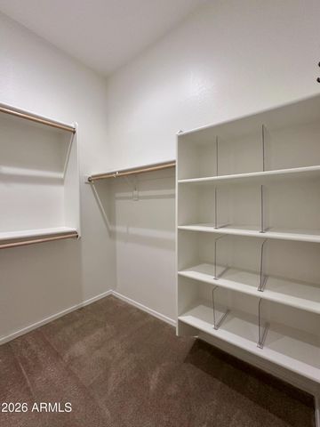 991 E HOLLAND PARK Drive, Gilbert, AZ 85297