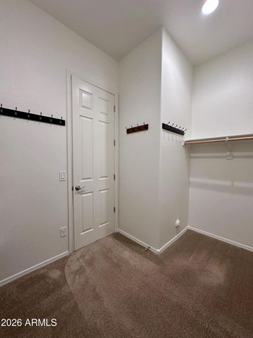 991 E HOLLAND PARK Drive, Gilbert, AZ 85297