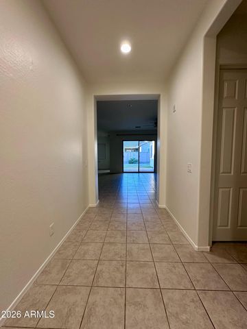 991 E HOLLAND PARK Drive, Gilbert, AZ 85297
